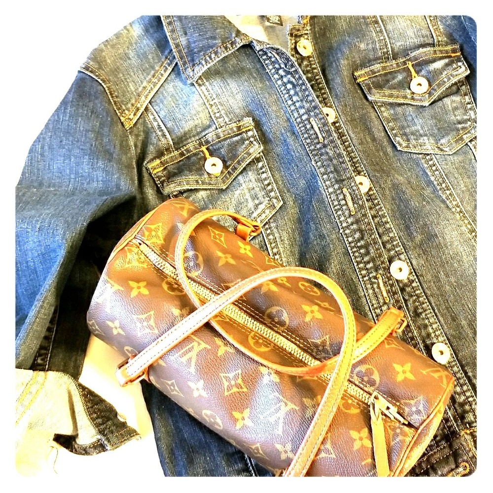 Vintage Louis Vuitton Papillon 26 in Monogram